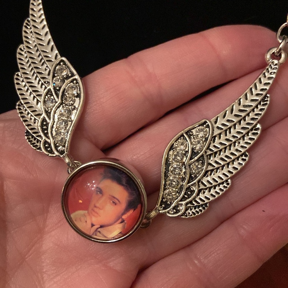 - Elvis Snap Button Necklace - Picture 4 of 8
